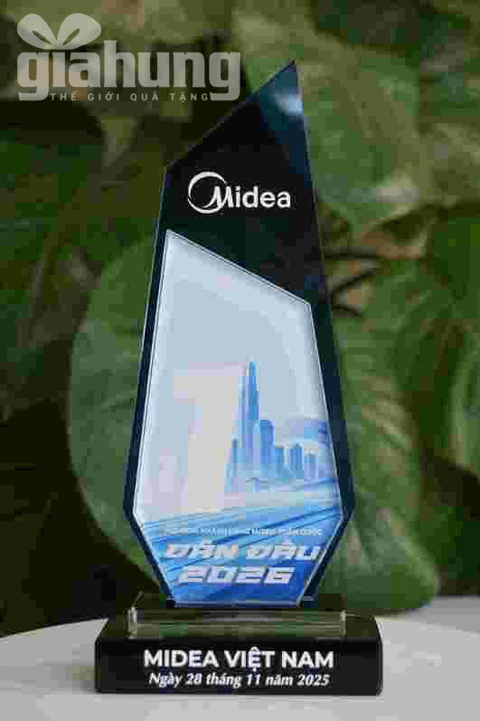 Kỷ Niệm Chương Pha Lê