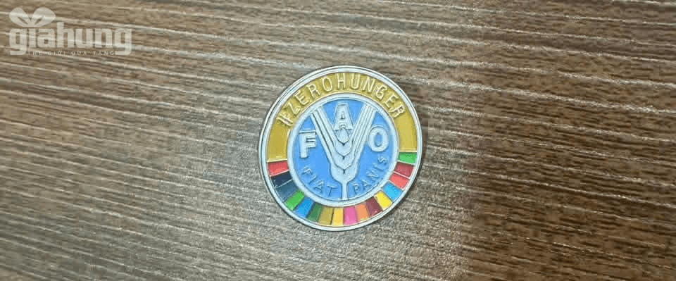 Huy Hiệu Kim Loại Cao Cấp In Logo Theo Yêu Cầu