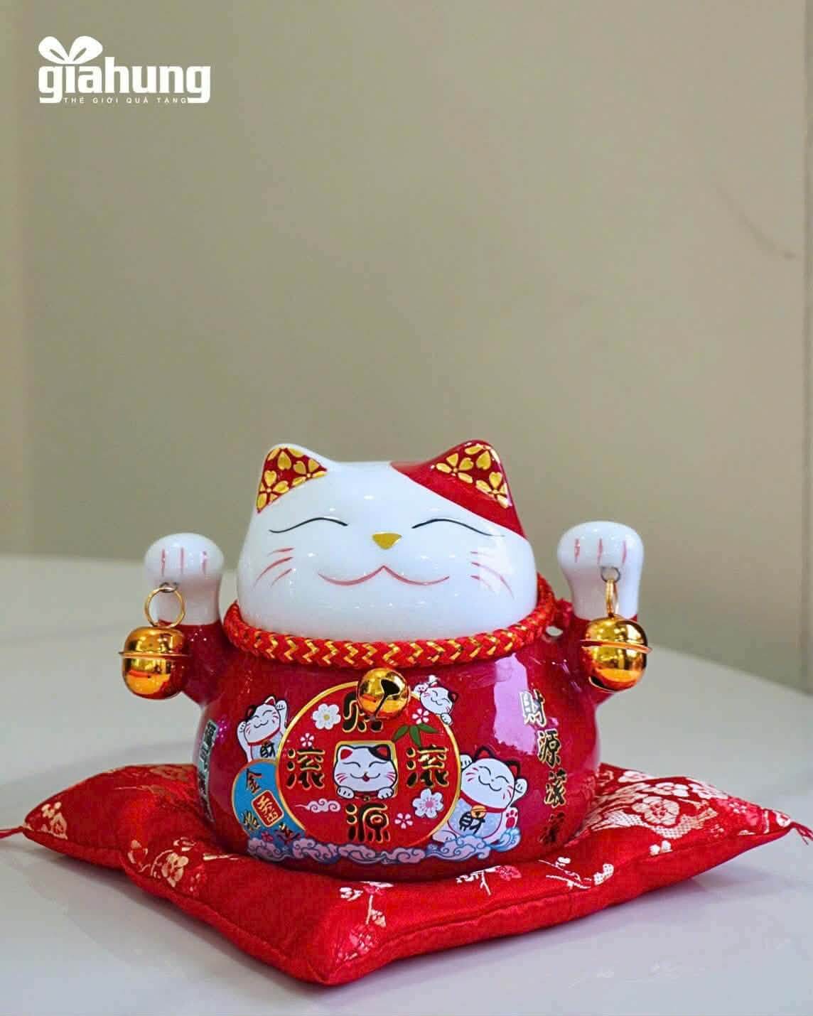 mèo thần tài Maneki Neko